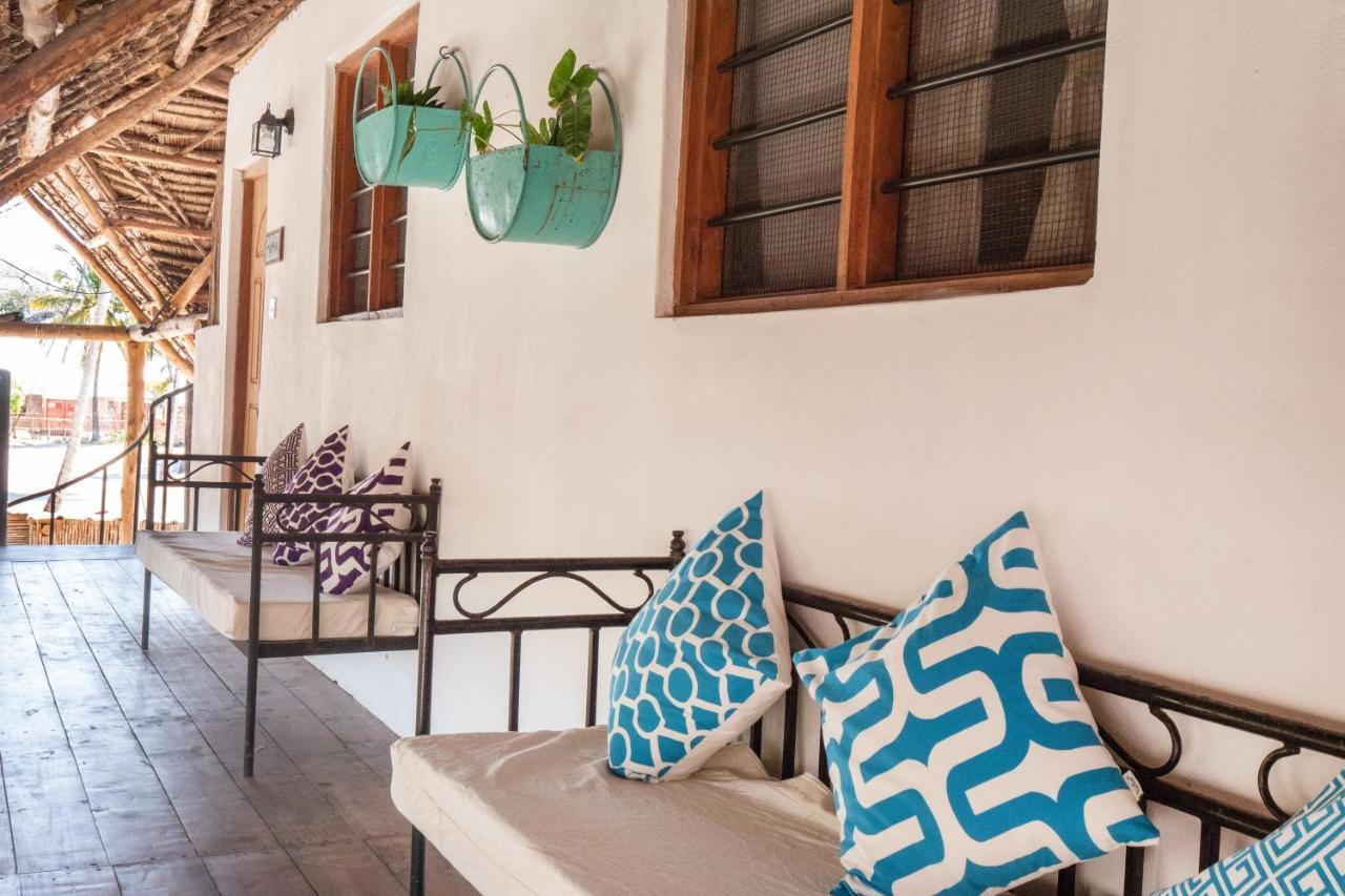 Bahari Beach Bungalows Jambiani  Exterior photo