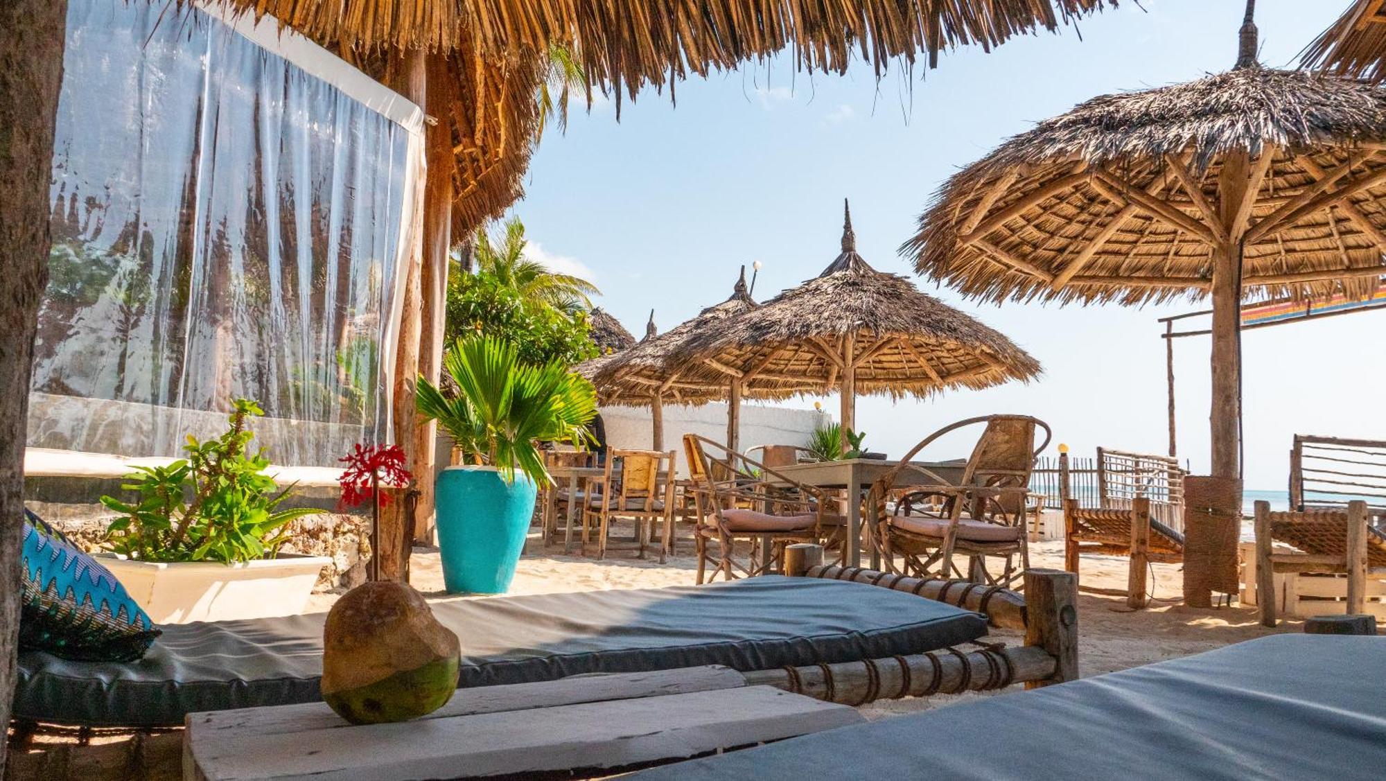 Bahari Beach Bungalows Jambiani  Exterior photo
